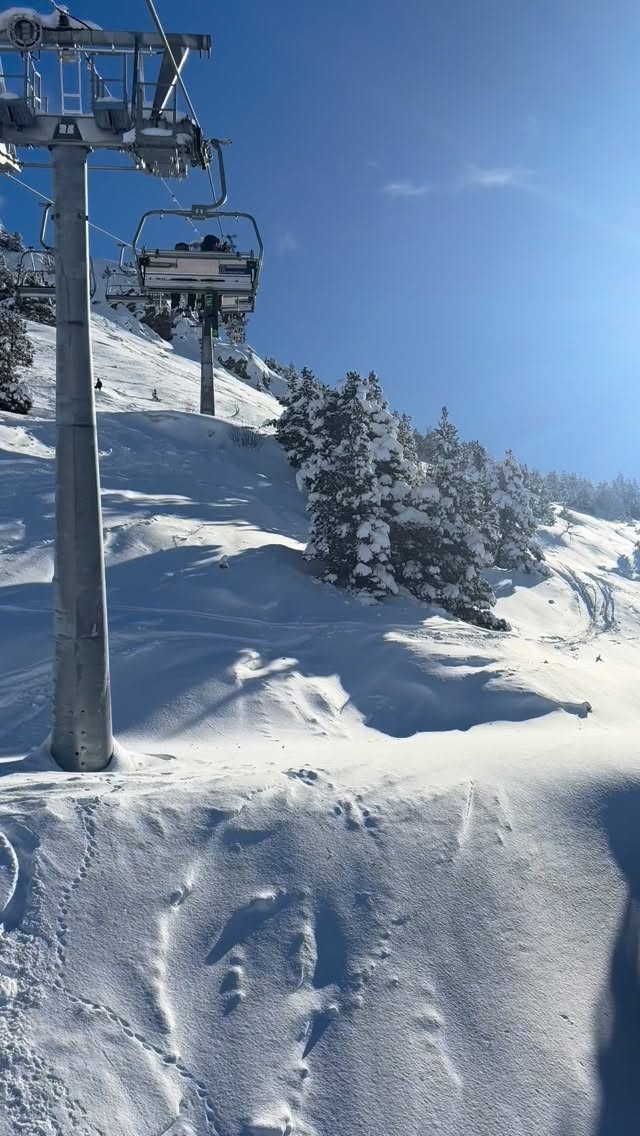 Espectáculo @cerleraramon 
.
.
.
#valledebenasque #nieve